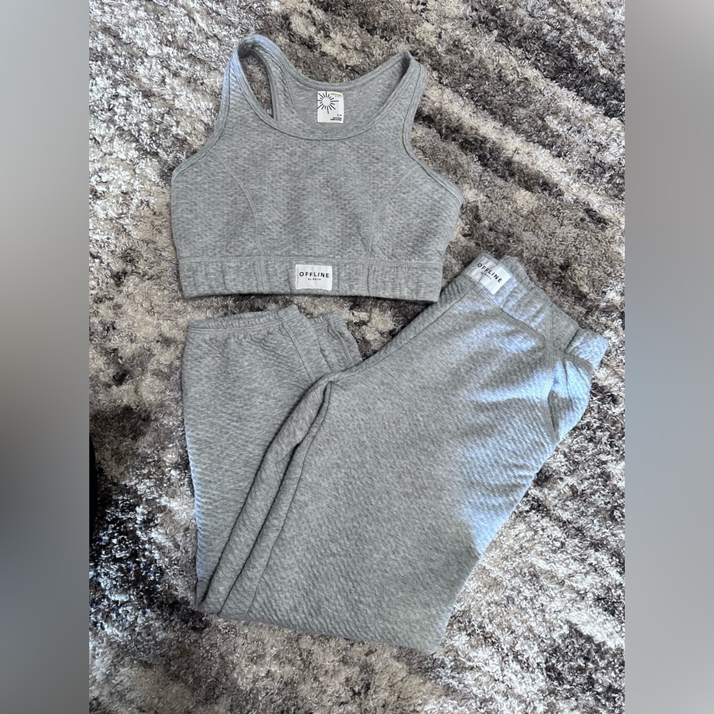 Casual light sweat pants and light lounge bra by offline by aerie.
